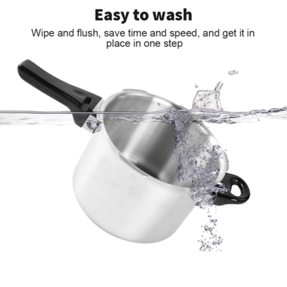 Stainless steel pot with water splashing around it, text indicating ease of washing.